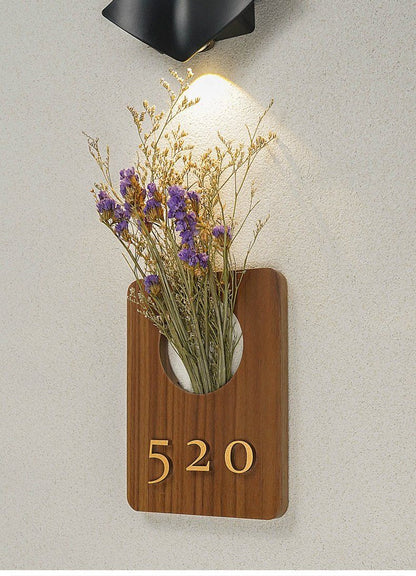 Houten deurbord met bloemendesign – persoonlijk, elegant en eenvoudig te bevestigen