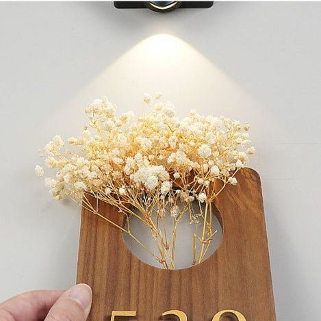 Houten deurbord met bloemendesign – persoonlijk, elegant en eenvoudig te bevestigen