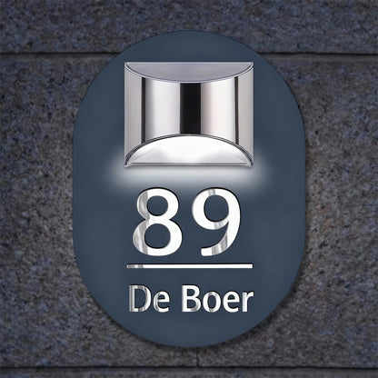 Gepersonaliseerd zonne-energie huisnummerbord – uniek ovaalvormig design met warme LED-verlichting